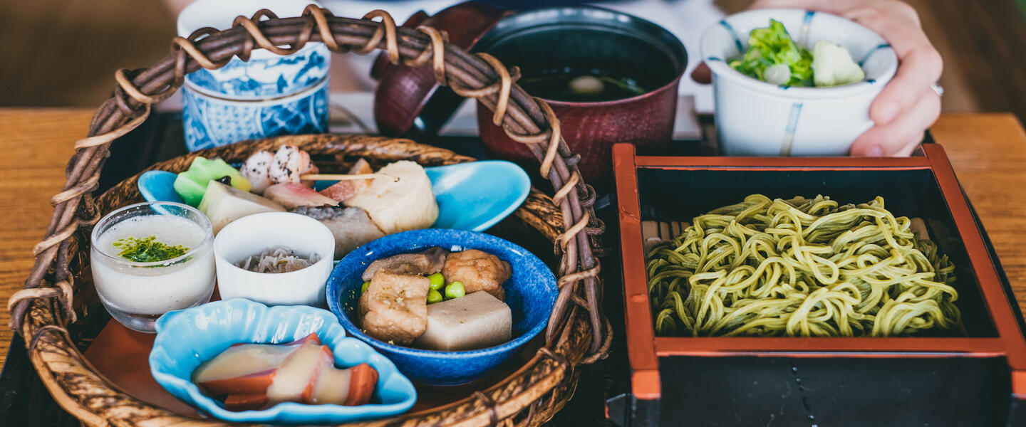 Japan - Sakura, Soba und Sake